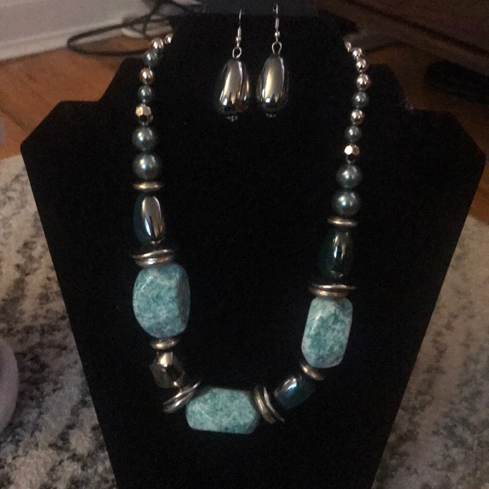 Free Necklace & Earring with any Purchase